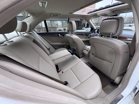 Used 2013 Mercedes-Benz C 250 Sedan image 22