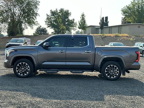Used 2024 Toyota Tundra Limited AWD/4WD image 8