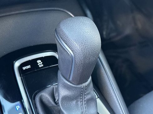 Used 2021 Toyota Corolla SE image 16