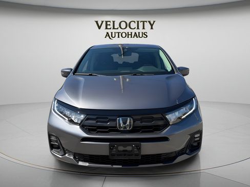 Used 2025 Honda Odyssey EX-L image 2