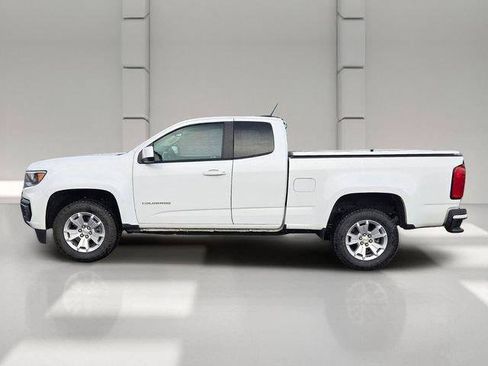 Used 2022 Chevrolet Colorado LT w/ Fleet Safety Package RWD image 2