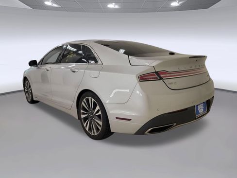 Used 2018 Lincoln MKZ Reserve w/ Climate Package AWD/4WD image 3