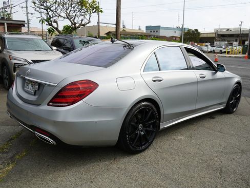 Used 2018 Mercedes-Benz S 560 Sedan image 24