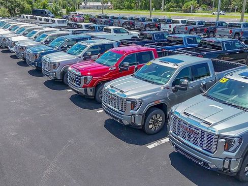 Used 2013 GMC Sierra 3500 Denali AWD/4WD image 8