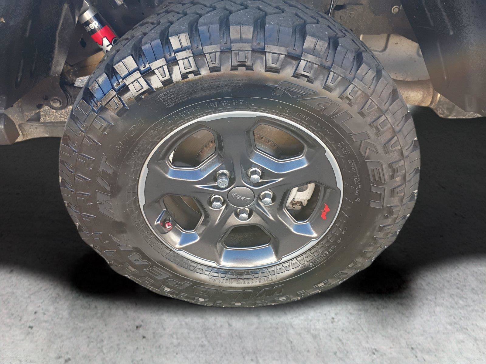 Used 2021 Jeep Gladiator Rubicon AWD/4WD image 19