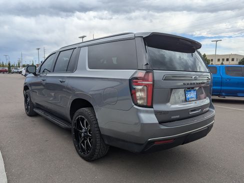Used 2022 Chevrolet Suburban RST w/ Luxury Package AWD/4WD image 37