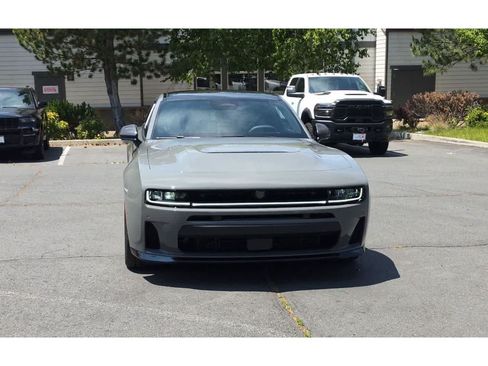 Used 2026 Dodge Charger Scat Pack AWD/4WD image 4