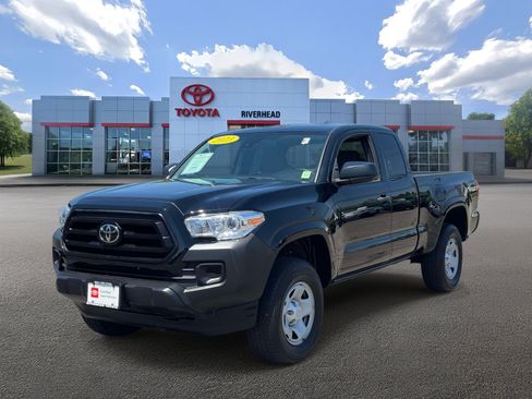Certified 2023 Toyota Tacoma SR AWD/4WD image 1