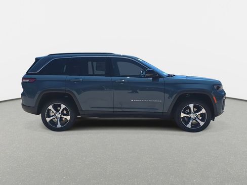 New 2026 Jeep Grand Cherokee Limited AWD/4WD image 4