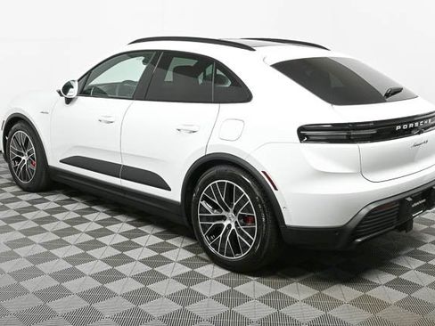 New 2025 Porsche Macan 4S Electric image 3