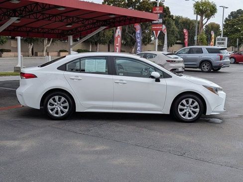 Used 2026 Toyota Corolla LE FWD image 4