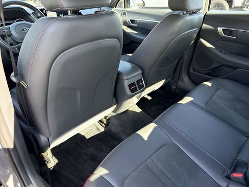 Used 2021 Hyundai Sonata SEL Plus w/ Tech Package image 16