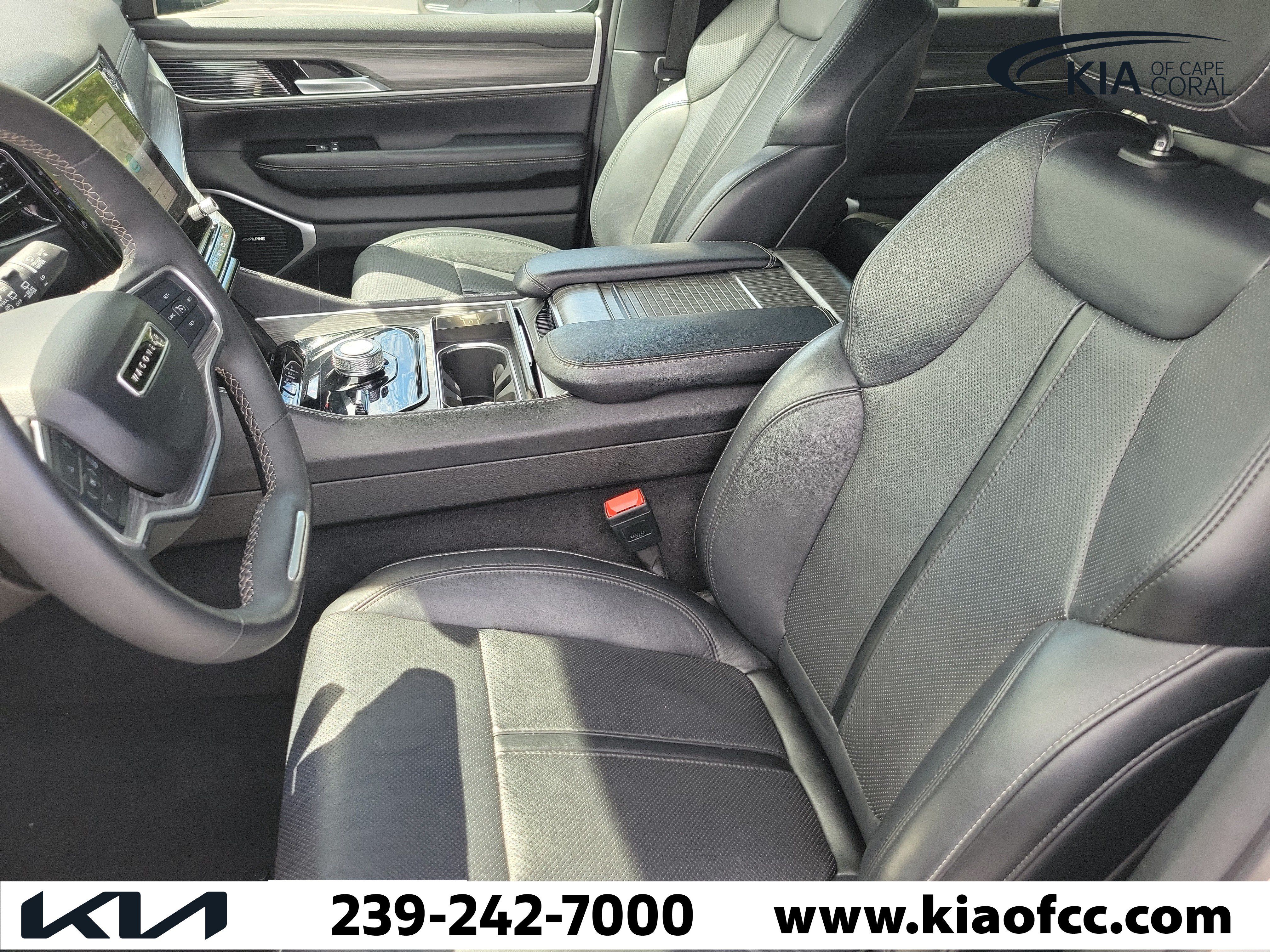 Used 2024 Jeep Wagoneer Series II AWD/4WD image 24