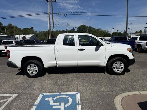 Used 2015 Toyota Tundra SR AWD/4WD image 6