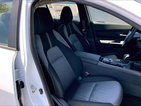 New 2027 Nissan Sentra SV w/ Floor Mat Package FWD image 10