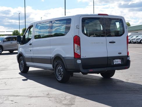 Used 2016 Ford Transit 150 130 Low Roof RWD image 5