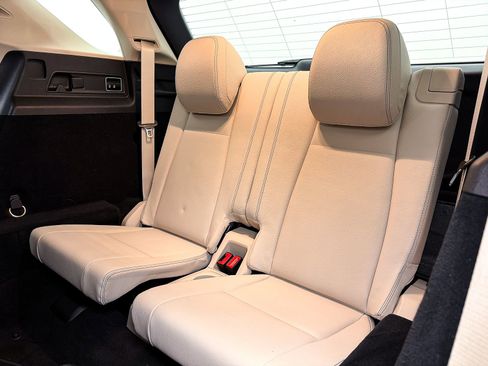 Used 2022 Mercedes-Benz GLE 350 4MATIC w/ 3rd Row Seat Package image 40