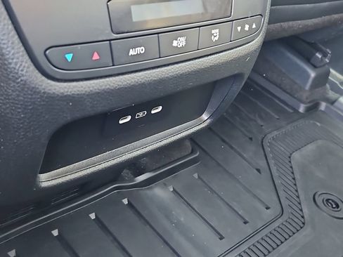 Certified 2025 Honda Pilot EX-L image 20