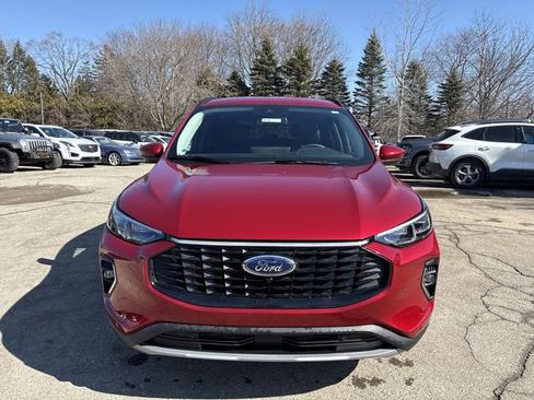 Certified 2023 Ford Escape Platinum w/ Class II Trailer Tow Package image 8