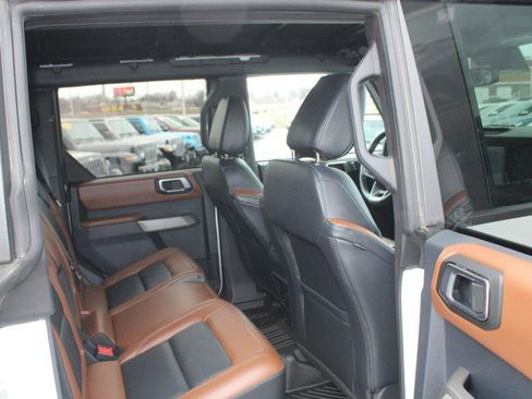 Used 2023 Ford Bronco Outer Banks image 13