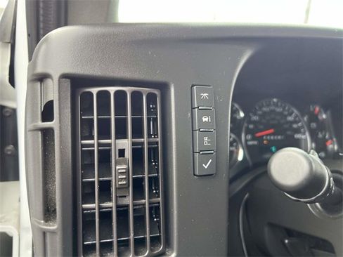 Certified 2024 Chevrolet Express 2500 w/ Driver Convenience Package image 18