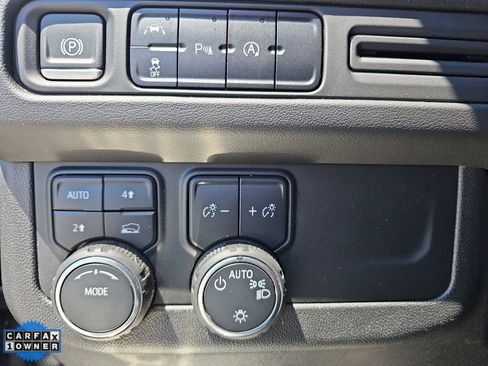 Used 2024 Chevrolet Tahoe LT AWD/4WD image 13