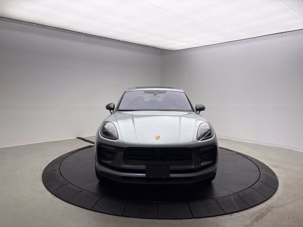 Certified 2024 Porsche Macan Turbo AWD/4WD image 10