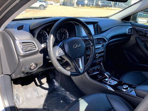Used 2019 INFINITI QX30 AWD w/ Proassist Package image 16