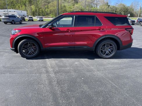 New 2026 Ford Explorer ST w/ Sun And Sound Package AWD/4WD image 6