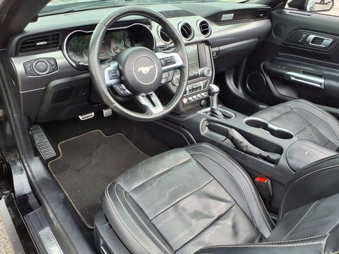 Used 2019 Ford Mustang GT Premium w/ Equipment Group 401A RWD image 18