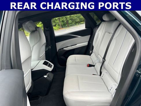 Used 2025 Cadillac Lyriq Luxury RWD image 16
