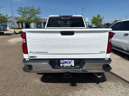 Used 2024 Chevrolet Silverado 2500 LTZ w/ LTZ Convenience Package AWD/4WD image 4