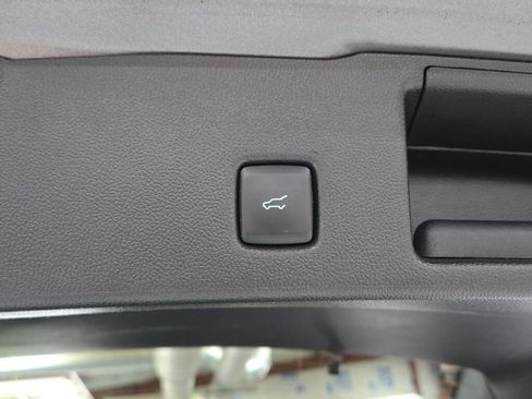 Certified 2022 Ford Escape SE w/ Convenience Package image 17