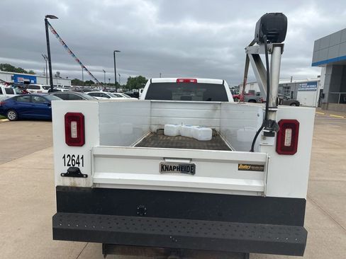 Used 2020 RAM 2500 Tradesman w/ Chrome Appearance Group RWD image 30