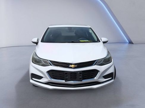 Used 2017 Chevrolet Cruze LT w/ Convenience Package FWD image 12