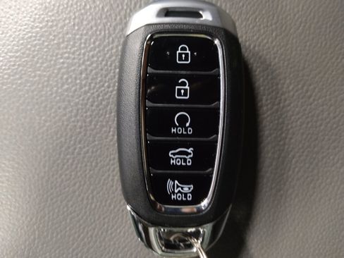 Used 2023 Hyundai Elantra SEL w/ Convenience Package FWD image 32