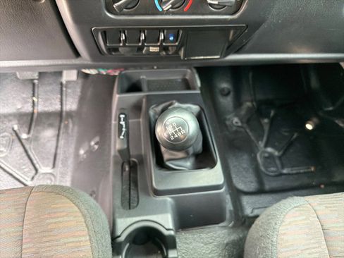 Used 2005 Jeep Wrangler X w/ Tire & Wheel Group (Ecco) AWD/4WD image 13