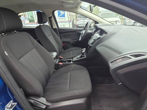 Used 2018 Ford Focus SE FWD image 14