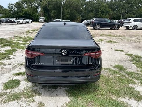 Used 2022 Volkswagen Jetta SE FWD image 17