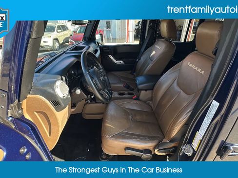 Used 2013 Jeep Wrangler Unlimited Sahara w/ Dual Top Group image 23