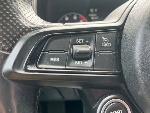 Used 2020 Alfa Romeo Giulia Ti w/ Active Blind Spot Package AWD/4WD image 37