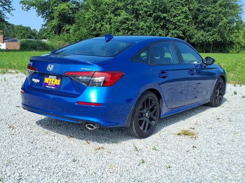 Used 2023 Honda Civic Sport image 11