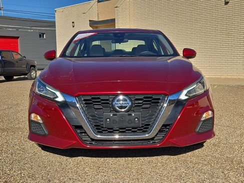 Used 2022 Nissan Altima 2.5 SV w/ SV Premium Package image 10