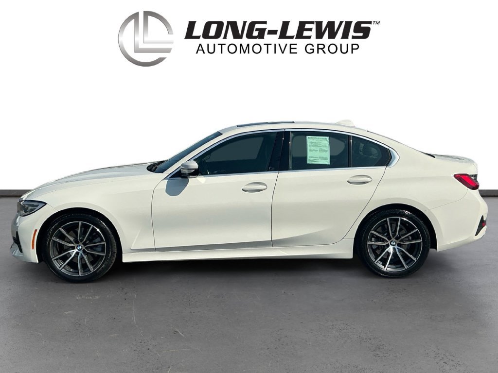 Used 2021 BMW 330i Sedan w/ Convenience Package RWD image 2