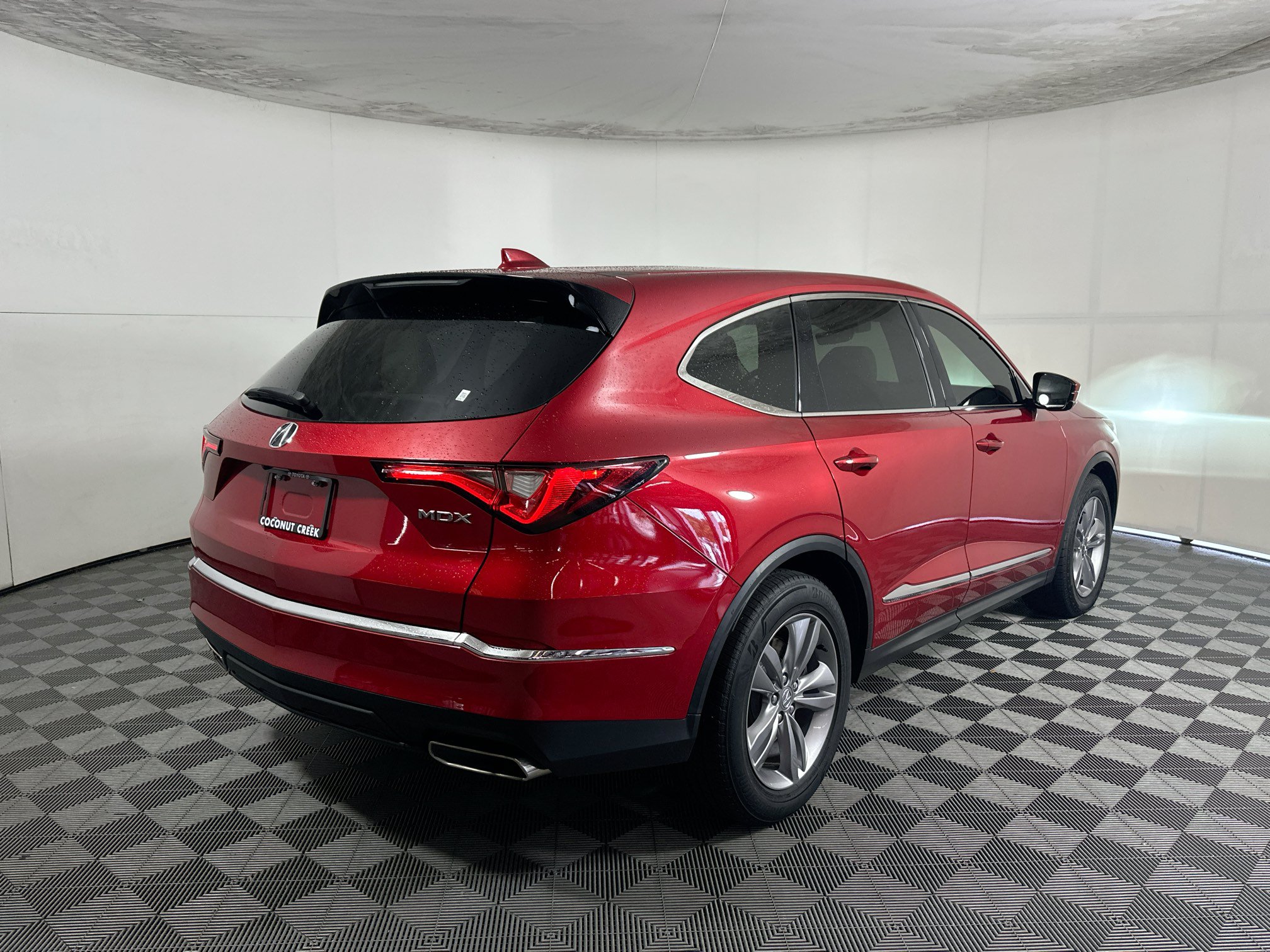 Used 2024 Acura MDX FWD image 3