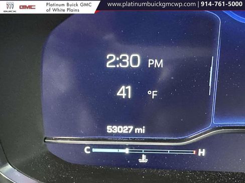 Used 2024 Chevrolet Tahoe Z71 w/ Luxury Package image 35