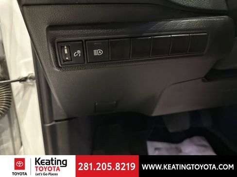 Certified 2025 Toyota Corolla SE image 15