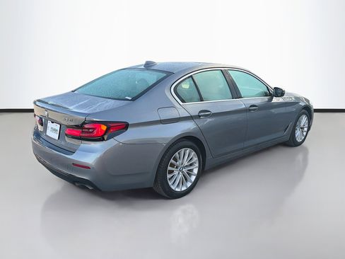Used 2023 BMW 530i RWD image 3
