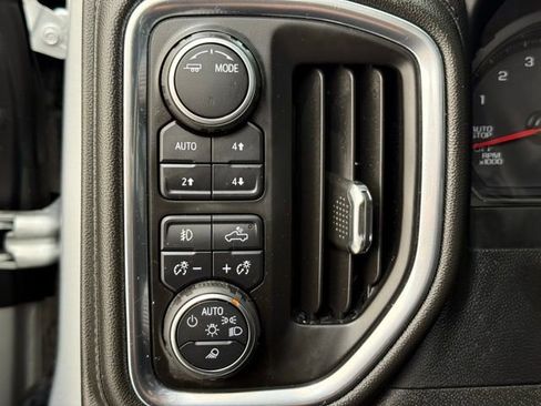 Used 2022 Chevrolet Silverado 1500 LTZ w/ LTZ Premium Package image 32