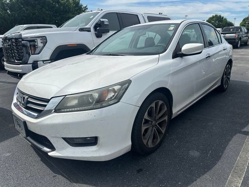 Used 2015 Honda Accord Sport image 1
